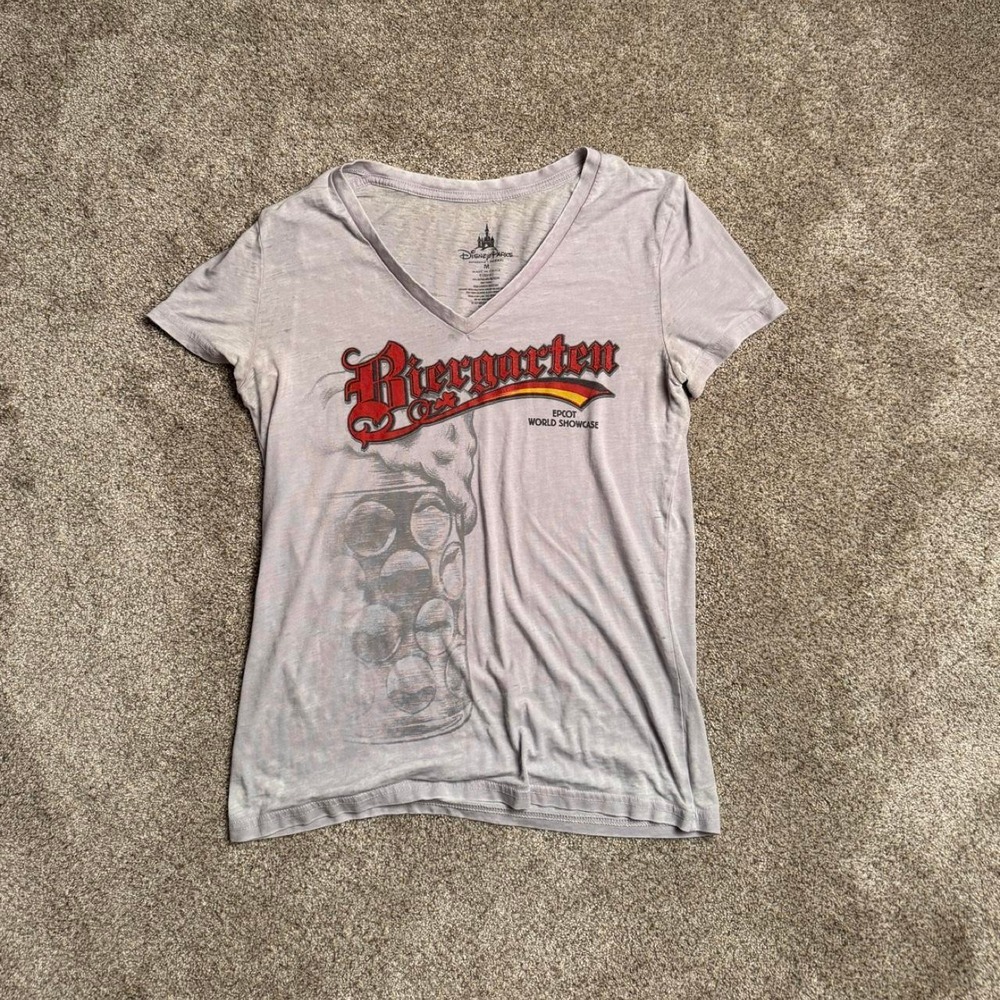 WHITE DISNEY PARKS "BIERGARTEN SHORT SLEEVE TOP